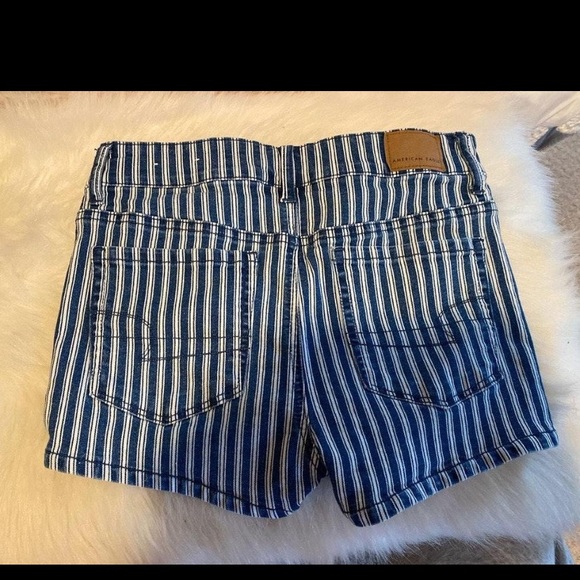American Eagle shorts - Picture 3 of 4